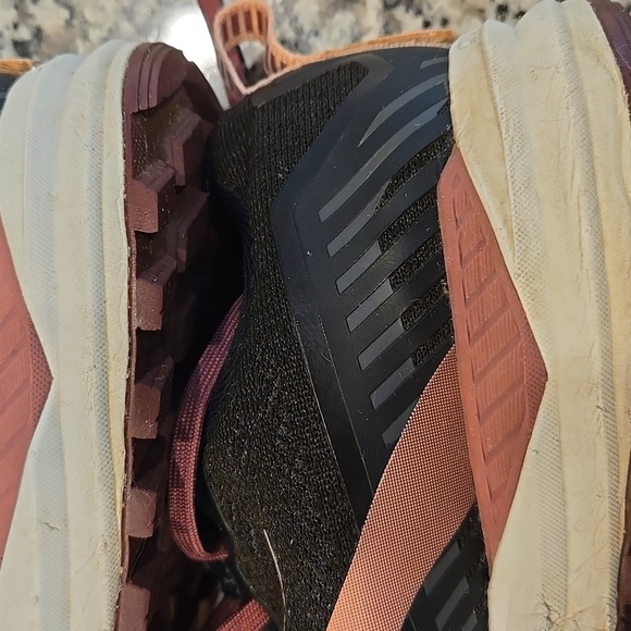 BROOKS CASCADIA 15 TRAIL RUNNING SHOES. SIZE 8.5 - Picture 11 of 13